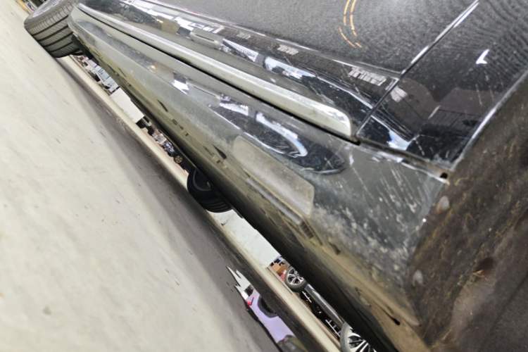 Used Hima Stelato S9 2026 Model Range-Extender Ultra, Rear-wheel Drive, 53kWh Right Side Sill
