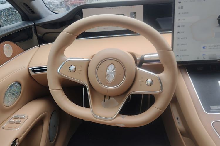 Used Hima Stelato S9 2026 Model Range-Extender Ultra, Rear-wheel Drive, 53kWh Steering Wheel