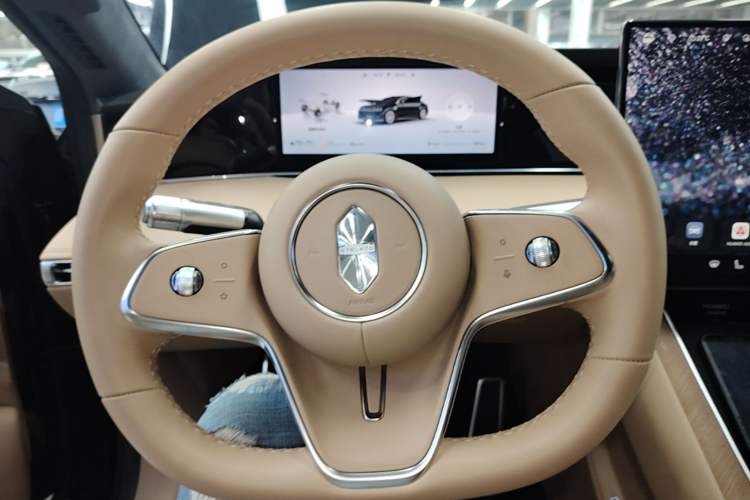 Used Hima Stelato S9 2026 Model Range-Extender Ultra, Rear-wheel Drive, 53kWh Steering Wheel