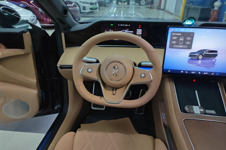 Used Hima Stelato S9 2026 Model Range-Extender Ultra, Rear-wheel Drive, 53kWh Steering Wheel