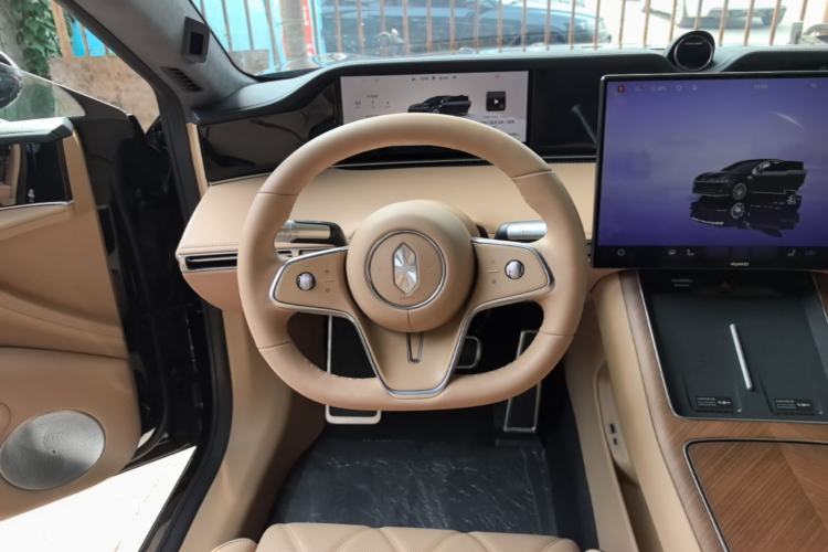 Used Hima Stelato S9 2026 Model Range-Extender Ultra, Rear-wheel Drive, 53kWh Steering Wheel