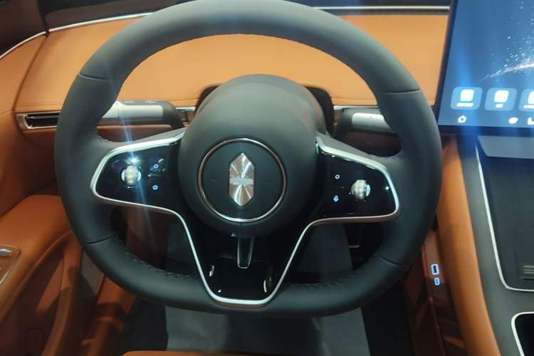 Used Hima Stelato S9 2026 Model, Range-Extended Max Rear-Drive 37kWh Steering Wheel