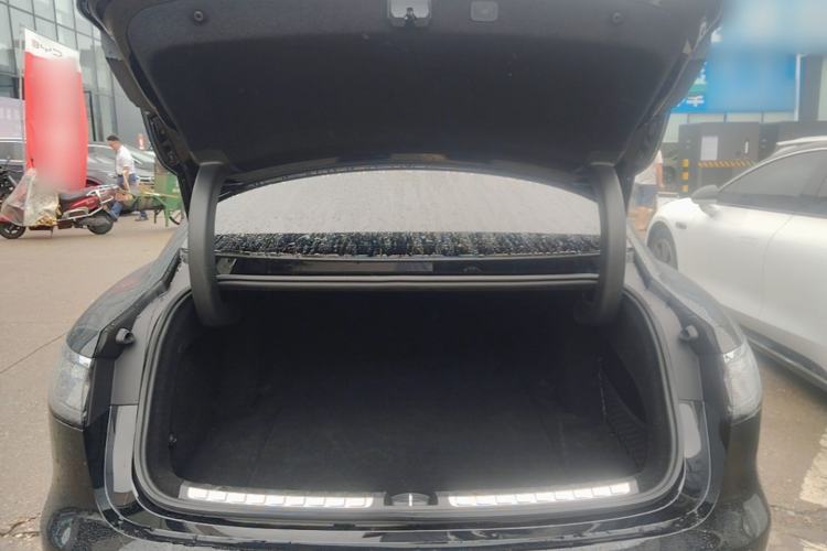 Used Hima Stelato S9 2026 Model Range-Extender Ultra, Rear-wheel Drive, 53kWh Trunk