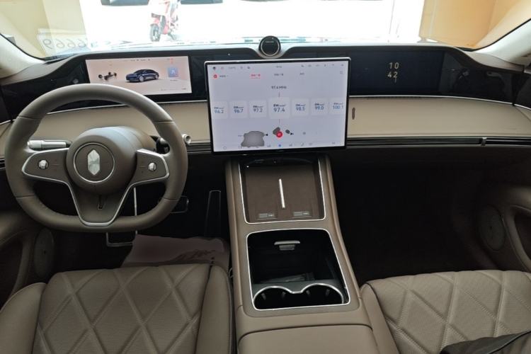 Used Hima Stelato S9 2026 Model Pure-Electric Ultra All-Wheel Drive 100 kWh Center Console