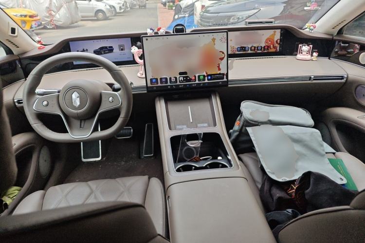 Used Hima Stelato S9 2026 Model Range-Extender Ultra, Rear-wheel Drive, 53kWh Center Console