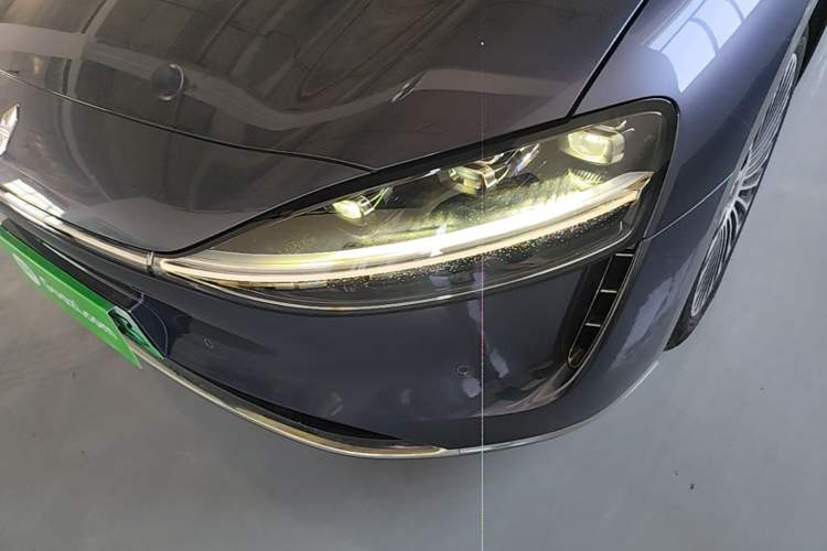 Used Hima Stelato S9 2026 Model Pure-Electric Ultra All-Wheel Drive 100 kWh Left Front Headlight