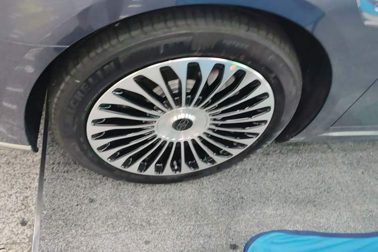 Used Hima Stelato S9 2026 Model Pure-Electric Ultra All-Wheel Drive 100 kWh Left Front Wheel Hub