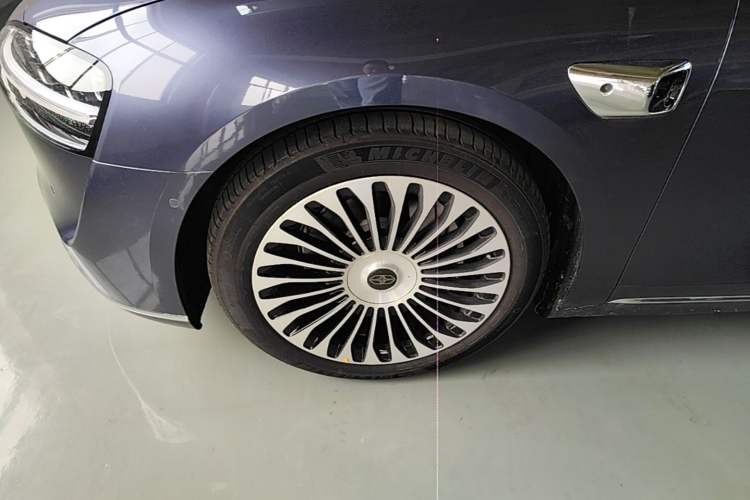 Used Hima Stelato S9 2026 Model Pure-Electric Ultra All-Wheel Drive 100 kWh Left Front Wheel Hub