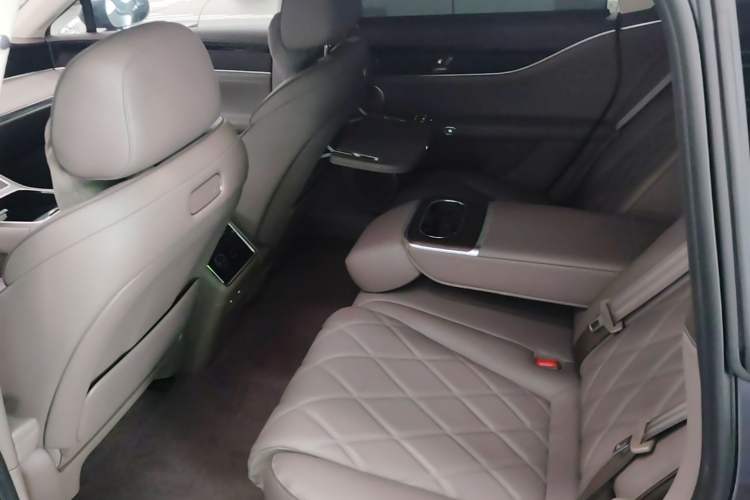 Used Hima Stelato S9 2026 Model Pure-Electric Ultra All-Wheel Drive 100 kWh Left Rear Seat