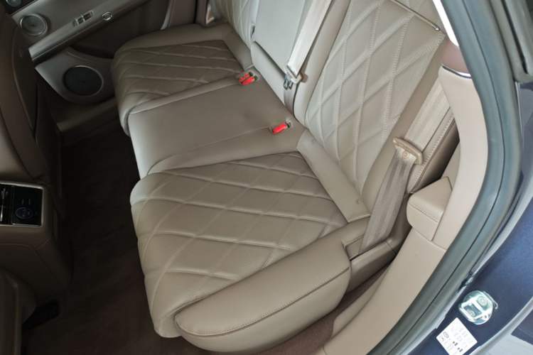 Used Hima Stelato S9 2026 Model Pure-Electric Ultra All-Wheel Drive 100 kWh Left Rear Seat