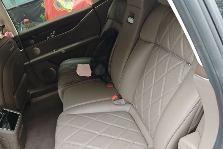 Used Hima Stelato S9 2026 Model Range-Extender Ultra, Rear-wheel Drive, 53kWh Left Rear Seat