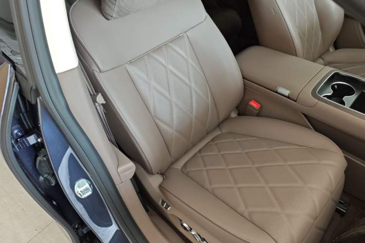 Used Hima Stelato S9 2026 Model Pure-Electric Ultra All-Wheel Drive 100 kWh Right Front Seat