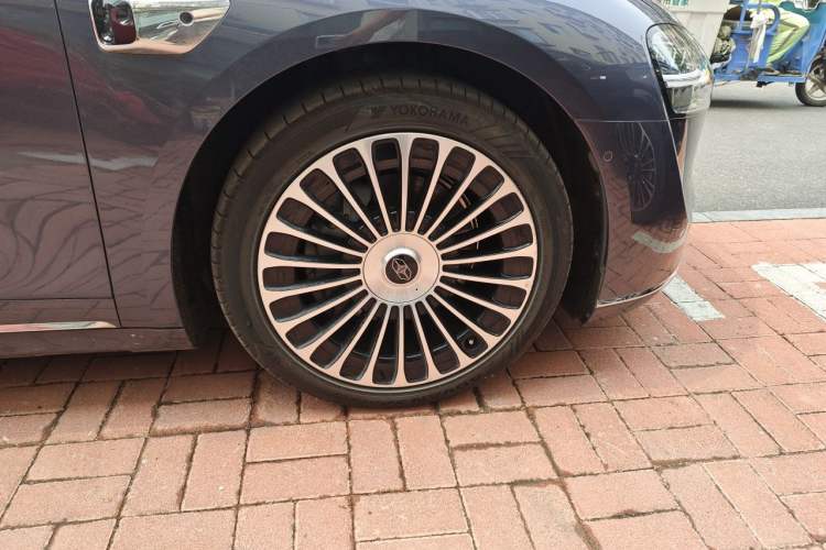 Used Hima Stelato S9 2026 Model Range-Extender Ultra, Rear-wheel Drive, 53kWh Right Front Wheel Hub