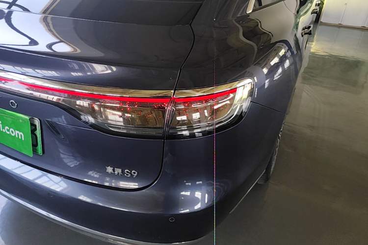 Used Hima Stelato S9 2026 Model Pure-Electric Ultra All-Wheel Drive 100 kWh Right Rear Taillight