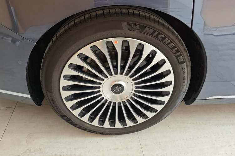 Used Hima Stelato S9 2026 Model Pure-Electric Ultra All-Wheel Drive 100 kWh Right Rear Wheel Hub