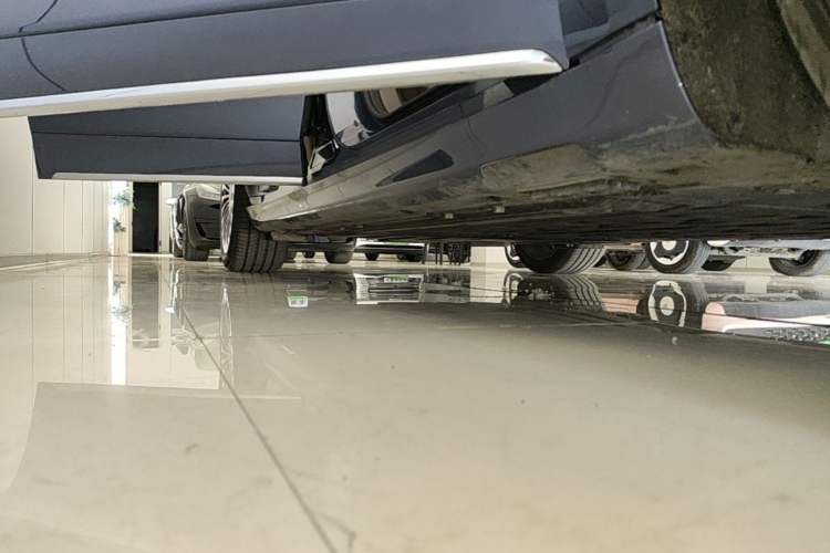 Used Hima Stelato S9 2026 Model Range-Extender Ultra, Rear-wheel Drive, 53kWh Right Side Sill