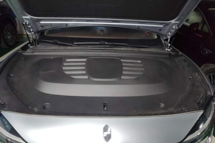 Used Hima Stelato S9 2026 Model Range-Extender Ultra, Rear-wheel Drive, 53kWh Engine Bay