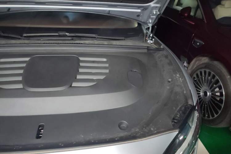 Used Hima Stelato S9 2026 Model Range-Extender Ultra, Rear-wheel Drive, 53kWh Engine Bay Left
