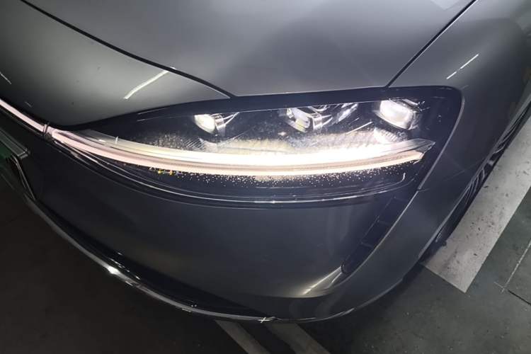 Used Hima Stelato S9 2026 Model Range-Extender Ultra, Rear-wheel Drive, 53kWh Left Front Headlight