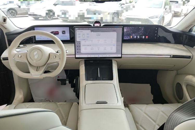 Used Hima Stelato S9 2026 Model Range-Extender Ultra, Rear-wheel Drive, 53kWh Center Console