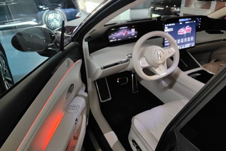 Used Hima Stelato S9 2026 Model Range-Extender Ultra, Rear-wheel Drive, 53kWh Driver Seat