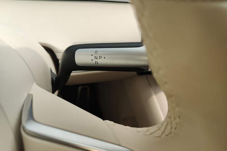 Used Hima Stelato S9 2026 Model Range-Extender Ultra, Rear-wheel Drive, 53kWh Gear Lever