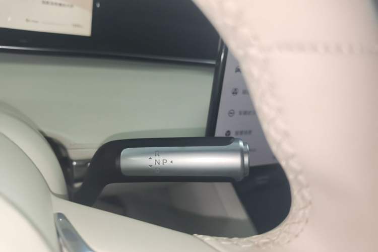 Used Hima Stelato S9 2026 Model Range-Extender Ultra, Rear-wheel Drive, 53kWh Gear Lever