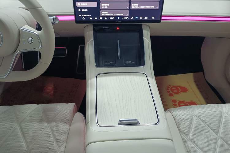Used Hima Stelato S9 2026 Model Pure-Electric Ultra All-Wheel Drive 100 kWh Gear Lever