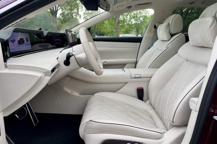 Used Hima Stelato S9 2026 Model Range-Extender Ultra, Rear-wheel Drive, 53kWh Interior 2