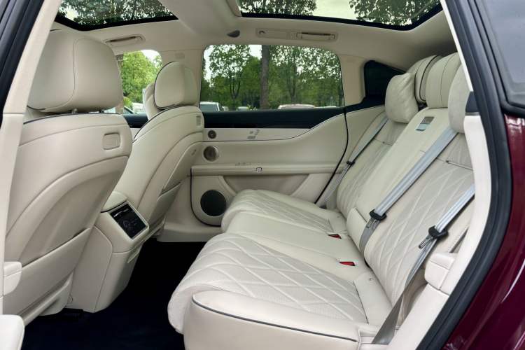 Used Hima Stelato S9 2026 Model Range-Extender Ultra, Rear-wheel Drive, 53kWh Interior 3