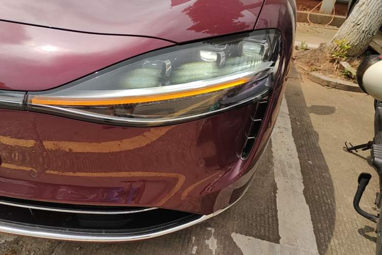 Used Hima Stelato S9 2026 Model Range-Extender Ultra, Rear-wheel Drive, 53kWh Left Front Headlight