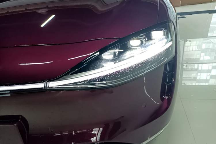 Used Hima Stelato S9 2026 Model Pure-Electric Ultra All-Wheel Drive 100 kWh Left Front Headlight