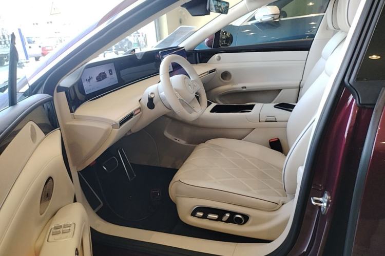 Used Hima Stelato S9 2026 Model Range-Extender Ultra, Rear-wheel Drive, 53kWh Left Front Seat