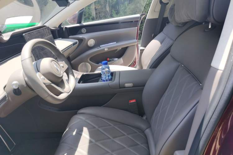 Used Hima Stelato S9 2026 Model Pure-Electric Max Rear-Wheel Drive 100 kWh Left Front Seat