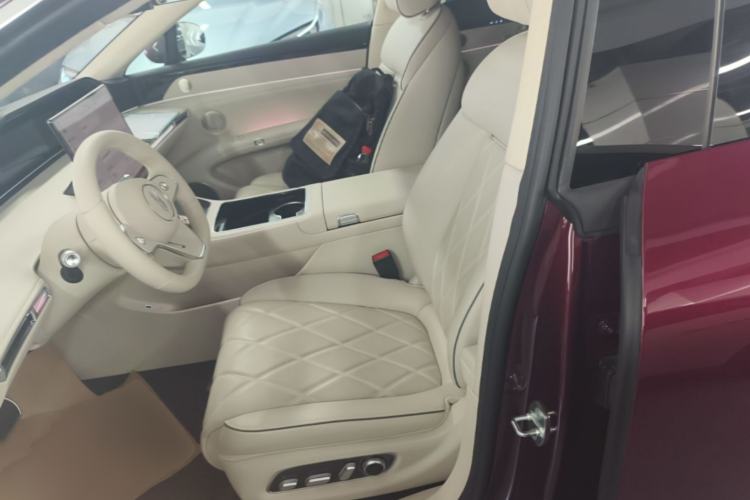 Used Hima Stelato S9 2026 Model Range-Extender Ultra, Rear-wheel Drive, 53kWh Left Front Seat