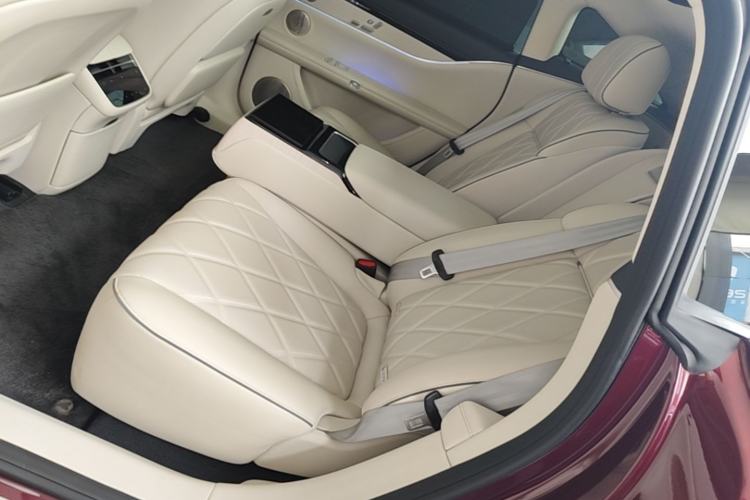 Used Hima Stelato S9 2026 Model Range-Extender Ultra, Rear-wheel Drive, 53kWh Left Rear Seat