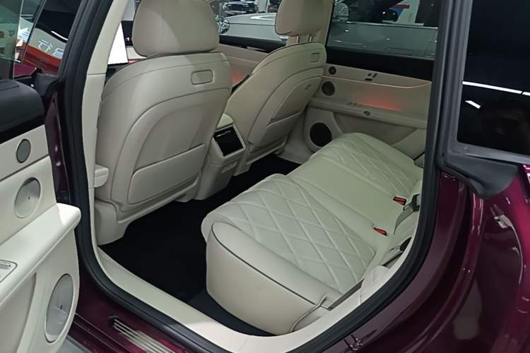 Used Hima Stelato S9 2026 Model Range-Extender Ultra, Rear-wheel Drive, 53kWh Left Rear Seat