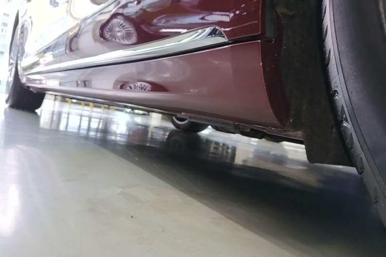 Used Hima Stelato S9 2026 Model Range-Extender Ultra, Rear-wheel Drive, 53kWh Left Side Sill