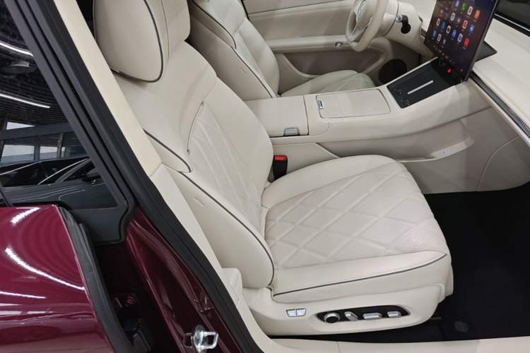 Used Hima Stelato S9 2026 Model Pure-Electric Ultra All-Wheel Drive 100 kWh Right Front Seat