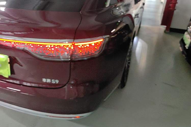 Used Hima Stelato S9 2026 Model Range-Extender Ultra, Rear-wheel Drive, 53kWh Right Rear Taillight