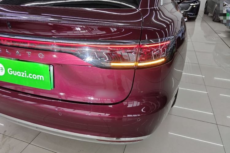 Used Hima Stelato S9 2026 Model Pure-Electric Ultra All-Wheel Drive 100 kWh Right Rear Taillight