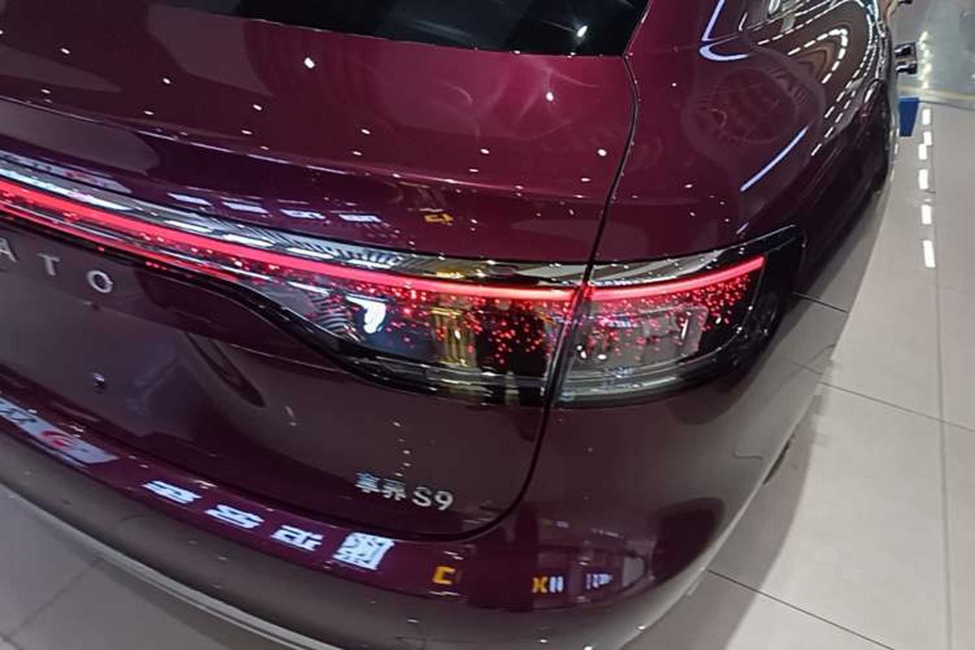 Used Hima Stelato S9 2026 Model Range-Extender Ultra, Rear-wheel Drive, 53kWh Right Rear Taillight
