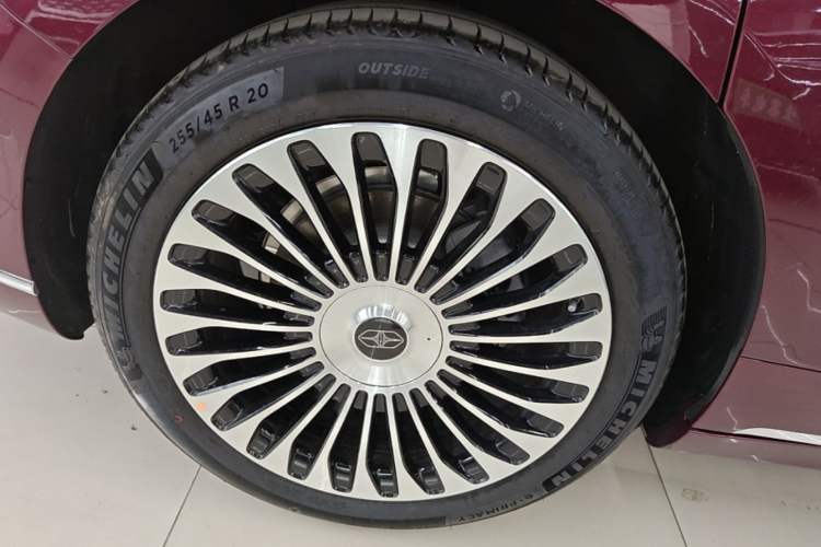 Used Hima Stelato S9 2026 Model Pure-Electric Ultra All-Wheel Drive 100 kWh Right Rear Wheel Hub