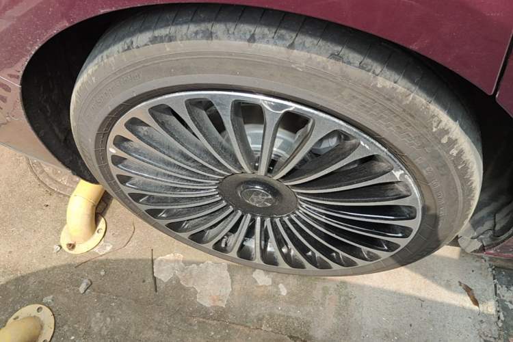 Used Hima Stelato S9 2026 Model Range-Extender Ultra, Rear-wheel Drive, 53kWh Right Rear Wheel Hub