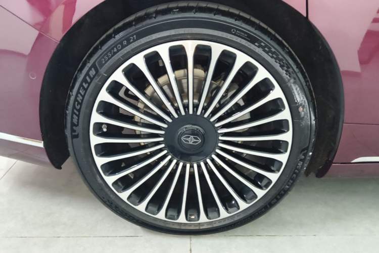 Used Hima Stelato S9 2026 Model Range-Extender Ultra, Rear-wheel Drive, 53kWh Right Rear Wheel Hub
