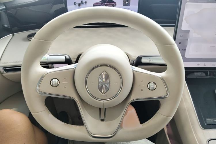 Used Hima Stelato S9 2026 Model Range-Extender Ultra, Rear-wheel Drive, 53kWh Steering Wheel