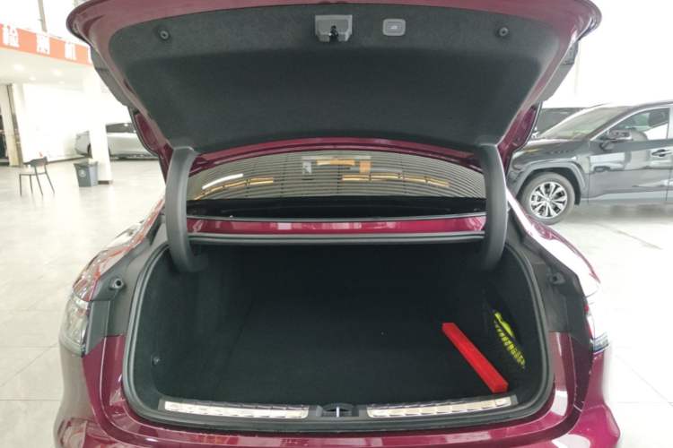 Used Hima Stelato S9 2026 Model Range-Extender Ultra, Rear-wheel Drive, 53kWh Trunk