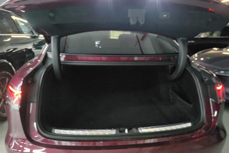 Used Hima Stelato S9 2026 Model Range-Extender Ultra, Rear-wheel Drive, 53kWh Trunk