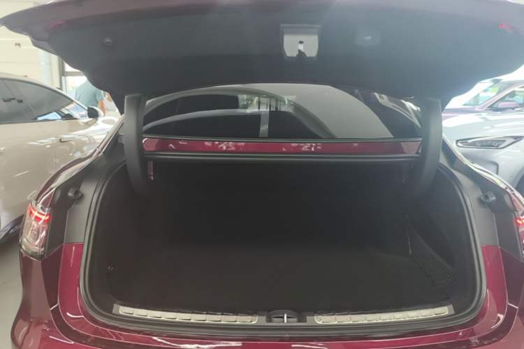 Used Hima Stelato S9 2026 Model Range-Extender Ultra, Rear-wheel Drive, 53kWh Trunk