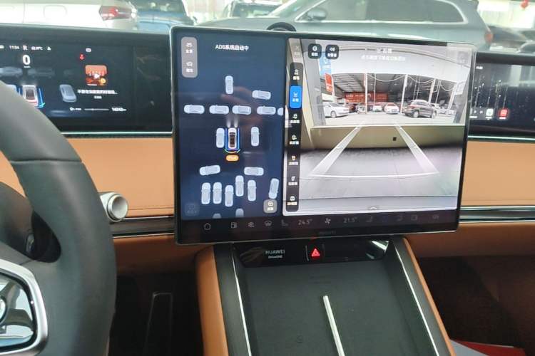 Used Hima Stelato S9 2026 Model Range-Extender Ultra, Rear-wheel Drive, 53kWh Audio And AC Panel